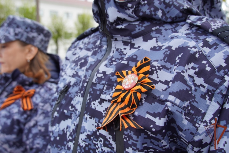 В Чебоксарах сотрудники Росгвардии обеспечили безопасность граждан во время праздничных мероприятий, посвященных Дню Победы 
