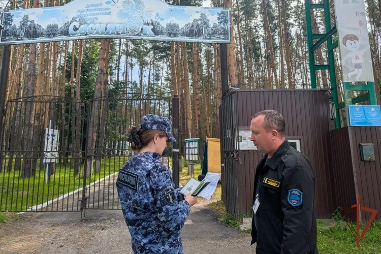 Сотрудники лицензионно-разрешительной работы Росгвардии проверили безопасность детских лагерей и социально значимых объектов Чувашии