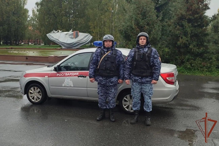 В Новочебоксарске росгвардейцы задержали буйного посетителя кафе